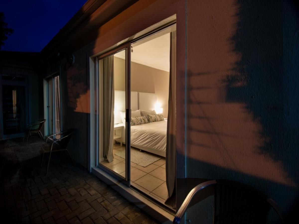 Saffron House Guesthouse Cape Town Exterior photo