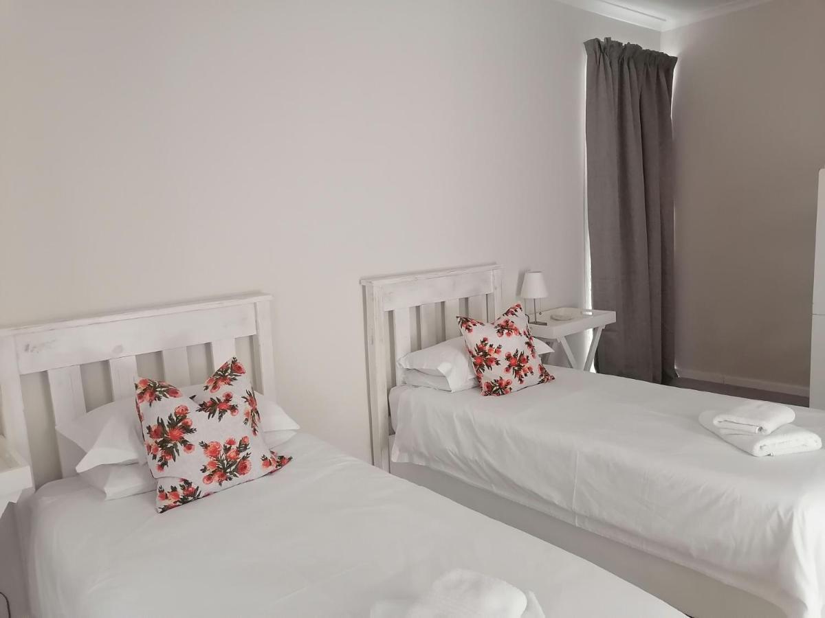 Saffron House Guesthouse Cape Town Exterior photo